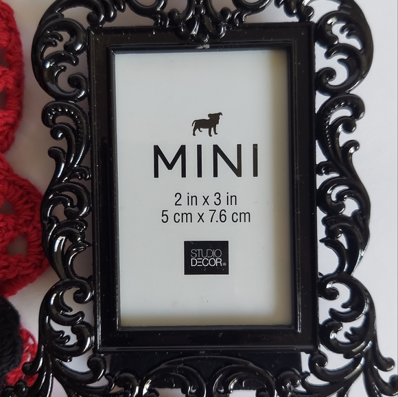 Mini photo frames, doillies, vintage style decor NWOT - Picture 7 of 7